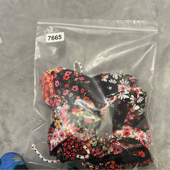 New! Skinny Dippers Jellyroll Floral Print One-Piece Swimsuit nwt 27665 - Picture 12 of 12